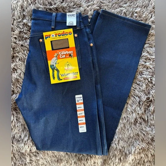 Wrangler Men's Dark Blue Bootcut Jeans “cowboy cut” - Picture 1 of 6